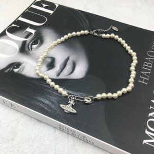 🌠Brand New Vivienne Westwood  silvery  Safety Pin Pearl Necklace